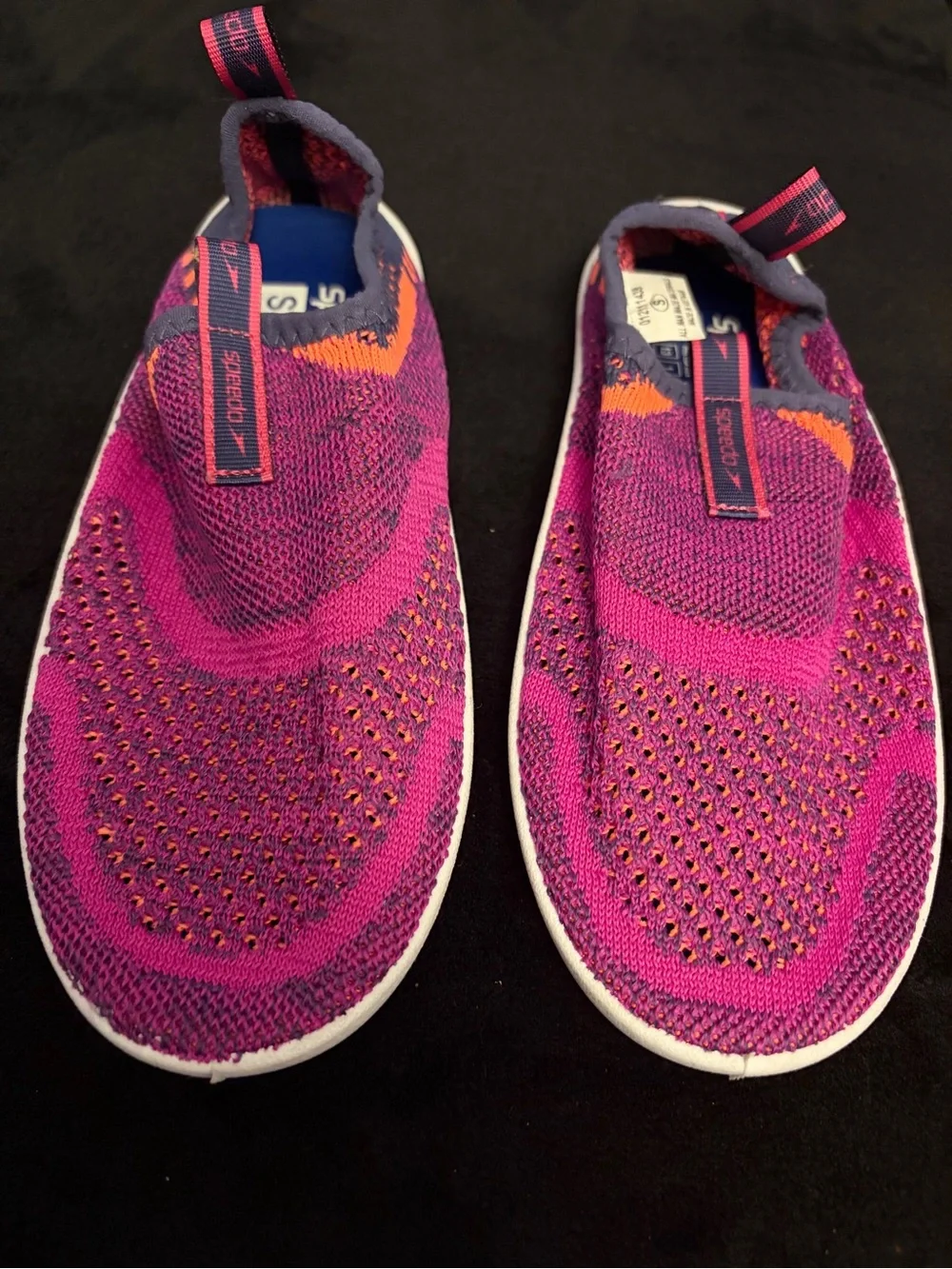 Speedo swim shoes